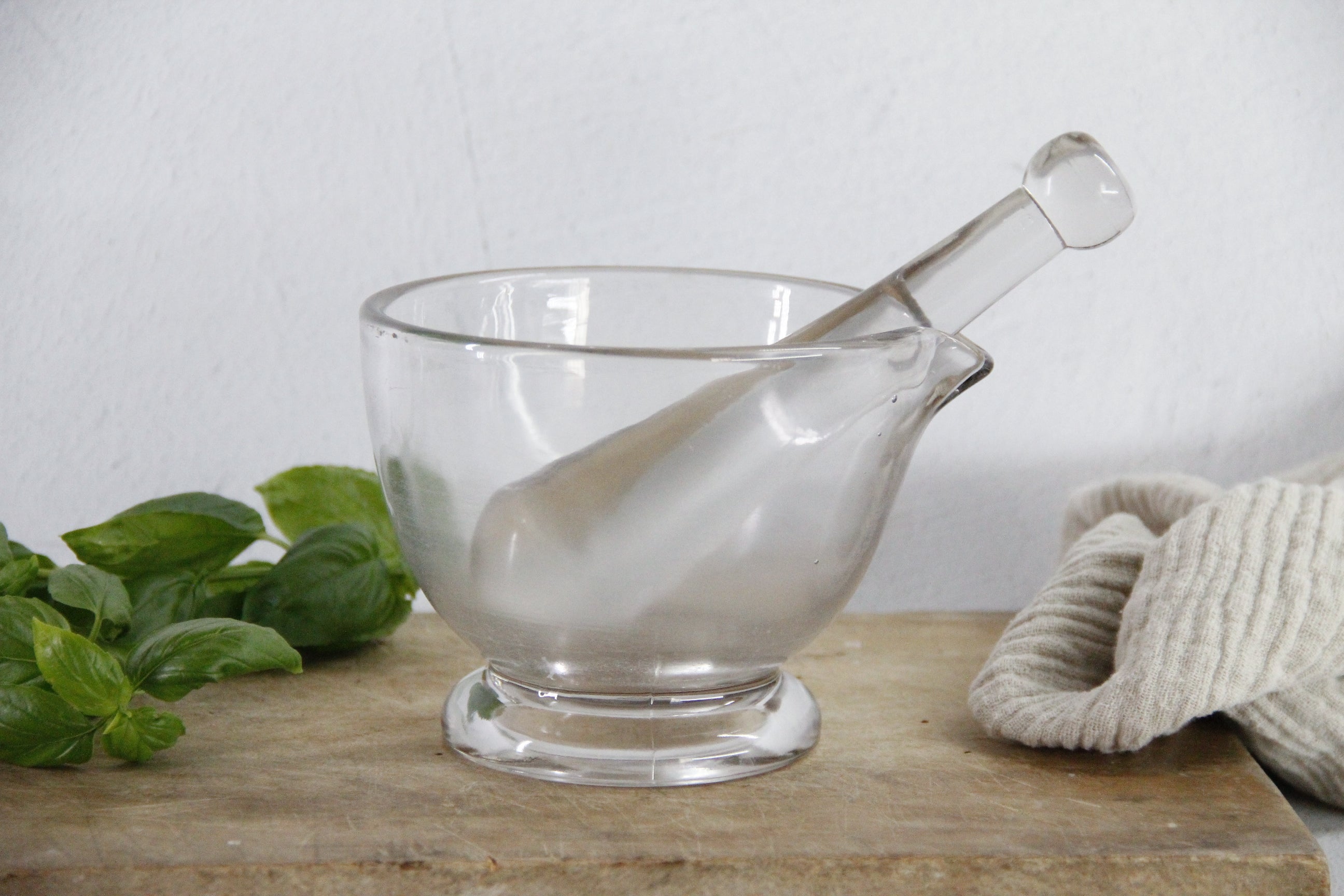 MORTAR AND PESTLE