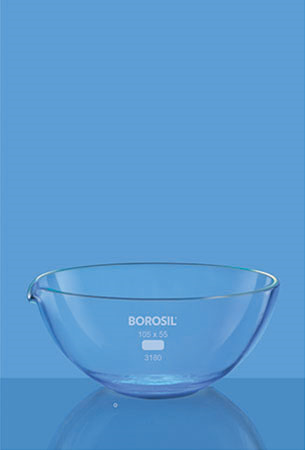 FLAT BOTTOM EVAPORATING DISHES With Spout