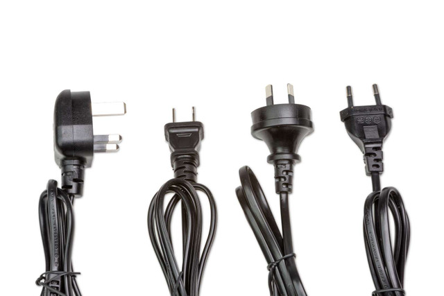 REPLACEMENT UNIVERSAL POWER CORD SET 