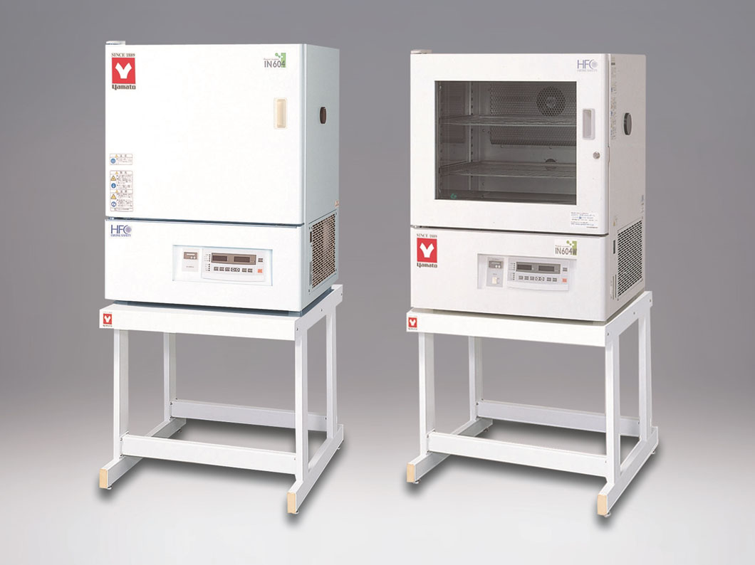 Low-temperature constant temperature chamber